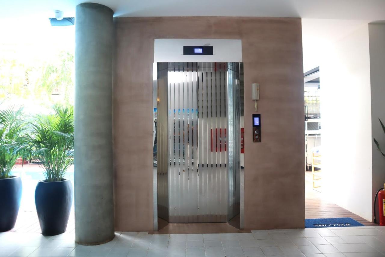 เสียมเรียบ พาเลซ โฮเทล แอนด์ สปา Hotel เสียมราฐ ภายนอก รูปภาพ